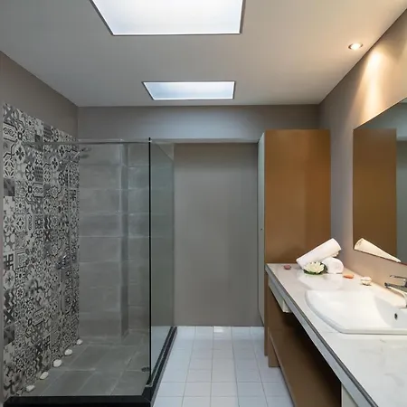 Aegean شقة فندقية