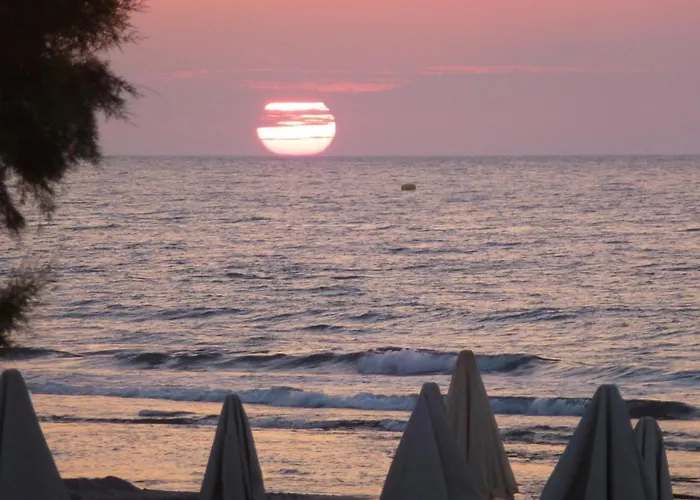 Aegean 公寓式酒店 赫索尼索斯