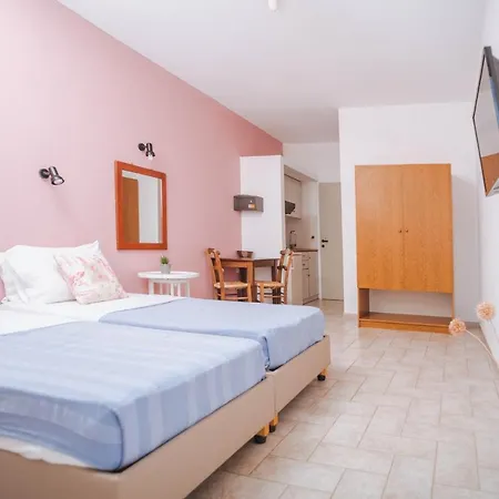 Apart-hotel Aegean Hersonissos (Crete)